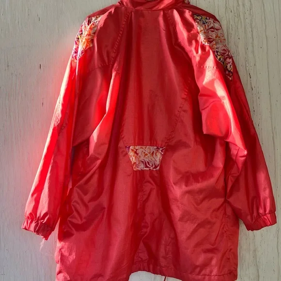 Peach 🍑 Coral Windbreaker - Picture 2 of 4